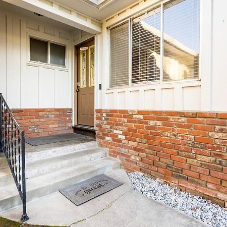 5 Beds, 2 Full Baths, W/Gazebo, W/Fenced Backyard Villa Yuba City Exterior foto